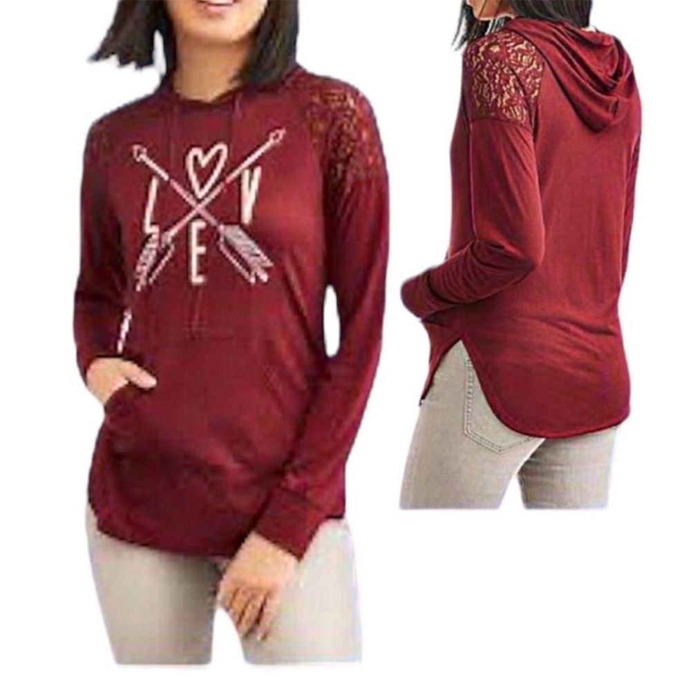 Jerryleigh tee shirt size large Love arrow Long Sleeve Graphic maroon pocket